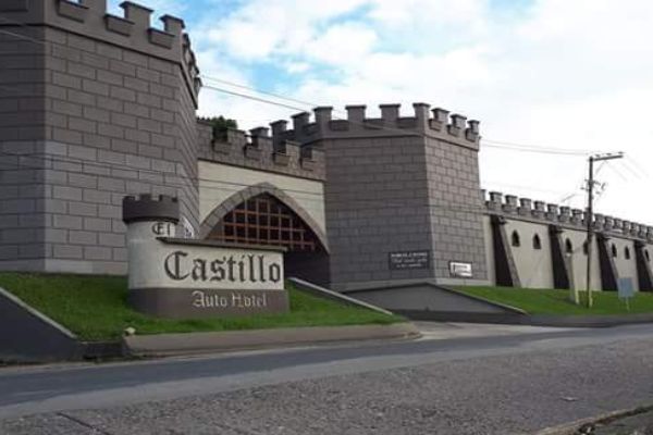 Auto Hotel Castillo en Poza Rica