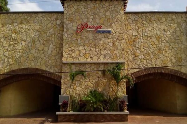 Auto Hotel Praga en Minatitlán