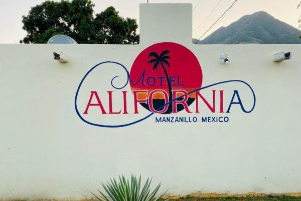 Motel California Km200 en Manzanillo