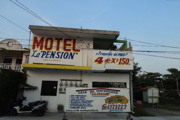 Motel La Pensión en Manzanillo
