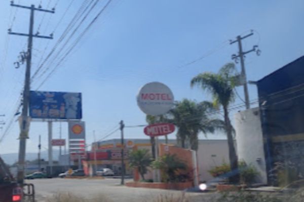 Motel California en Celaya