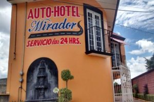 Auto Hotel Mirador en Apetatitlán